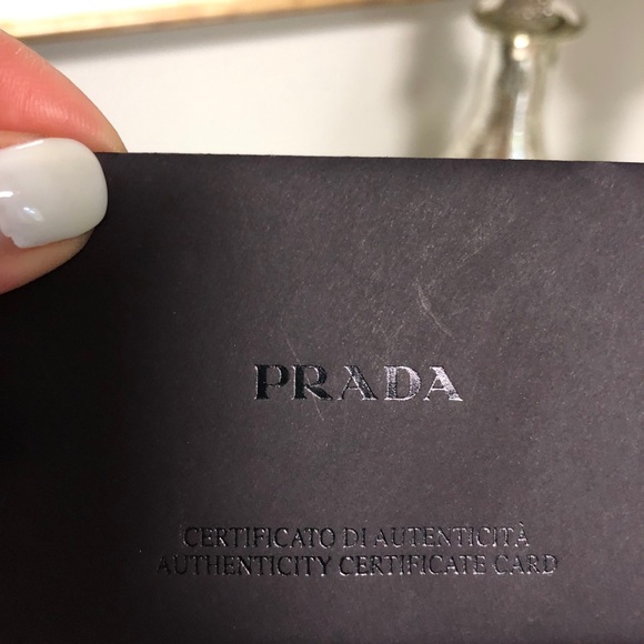 Prada sunglasses - Picture 3 of 9